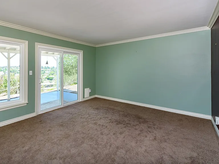 5501 Lodi St — Photo 7