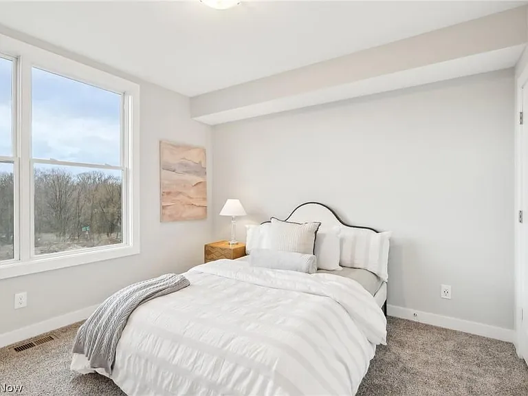 11218 N Park Pl — Photo 19