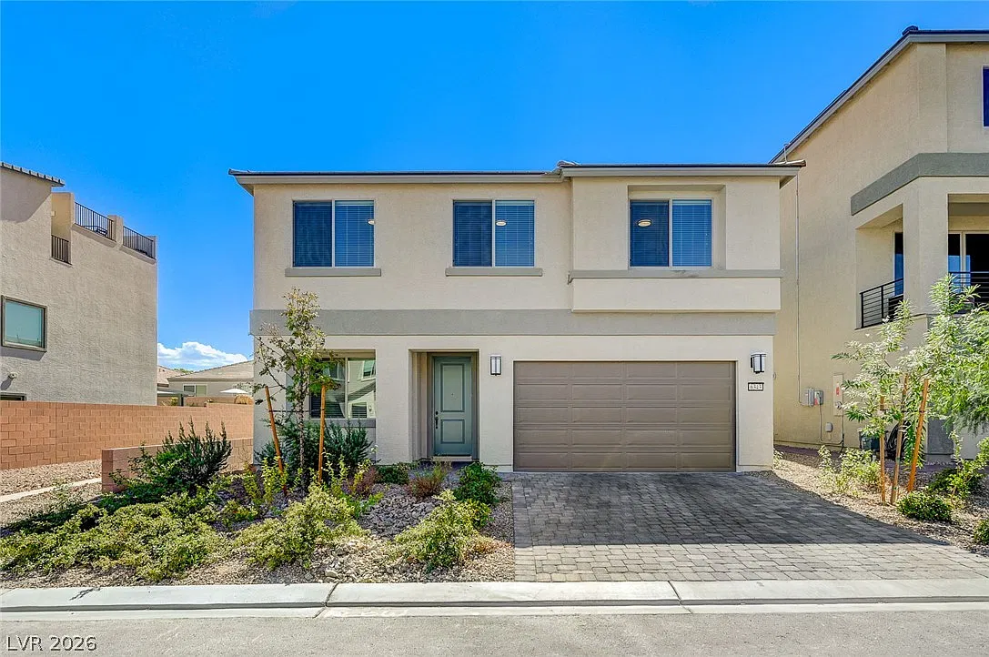 5 bed, 3.5 bath, 3060 sqft, $3,200 — Photo 1