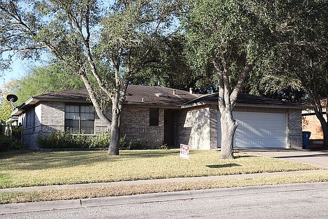 1st image of 102 Horn Dr