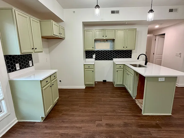 10639 Meeting St #303 — Photo 4