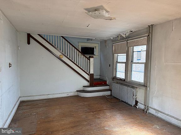 3rd image of 900 Northpoint Rd