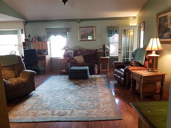 3rd image of 4324 Okeechobee Ct