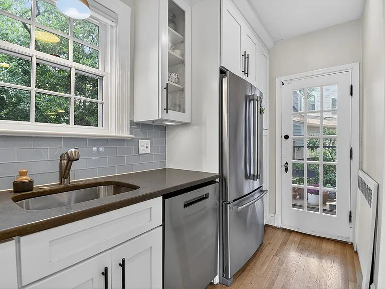 3005 McKinley St NW — Photo 12