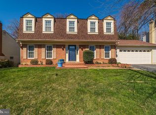 8104 Viola St, Springfield, VA 22152