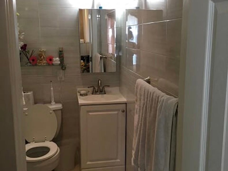 1st image of 237 Bay 35 St #2A