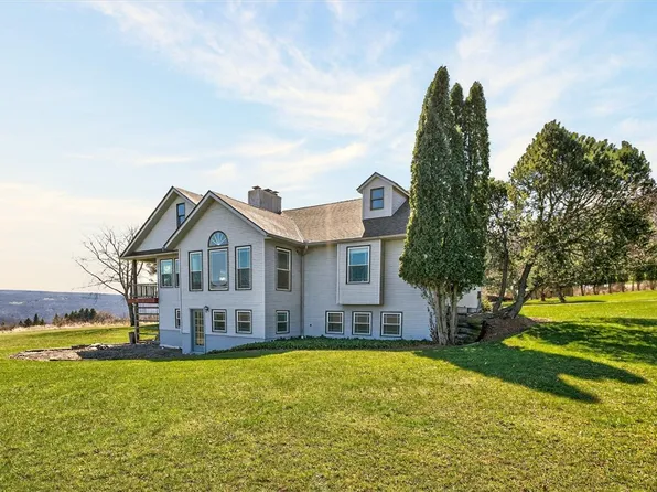 7023 County Road 12, Naples, NY 14512