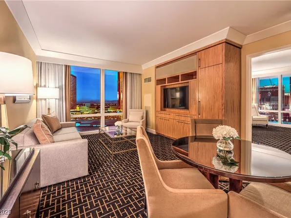 2000 N Fashion Show Dr Unit 2207, Paradise, NV 89109