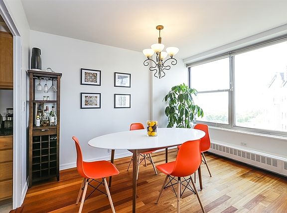 5th image of 3900 N Lake Shore Dr APT 19D