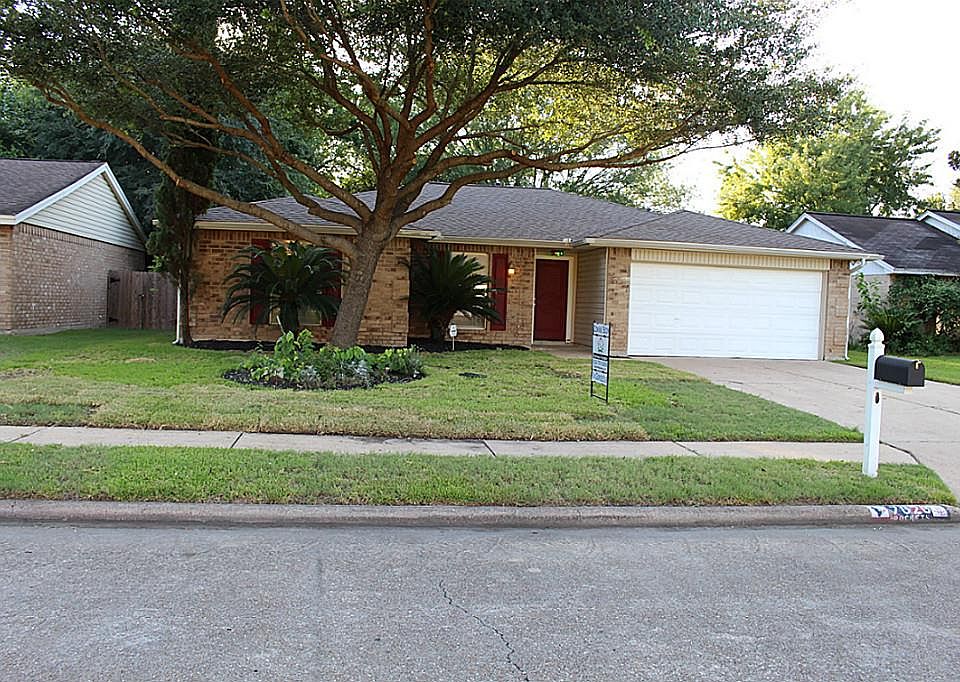 1st image of 7626 Western Oak Ln