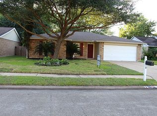 7626 Western Oak Ln, Houston, TX 77040