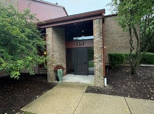 875 Greenview Ct APT 62, Rochester, MI 48307