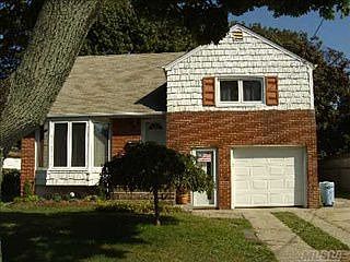 1st image of 255 Park Ln