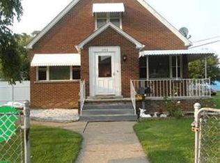 1552 Whitney Ave, Niagara Falls, NY 14301