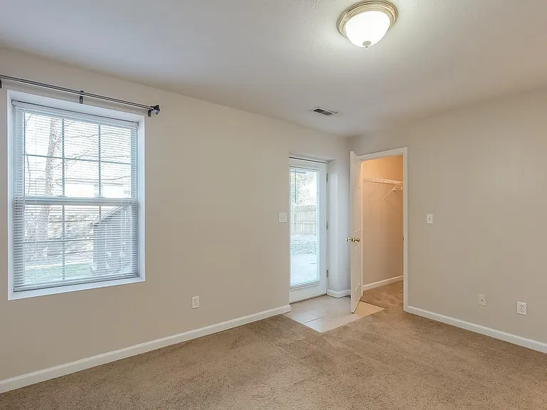 3324 Royal Troon Rd — Photo 9