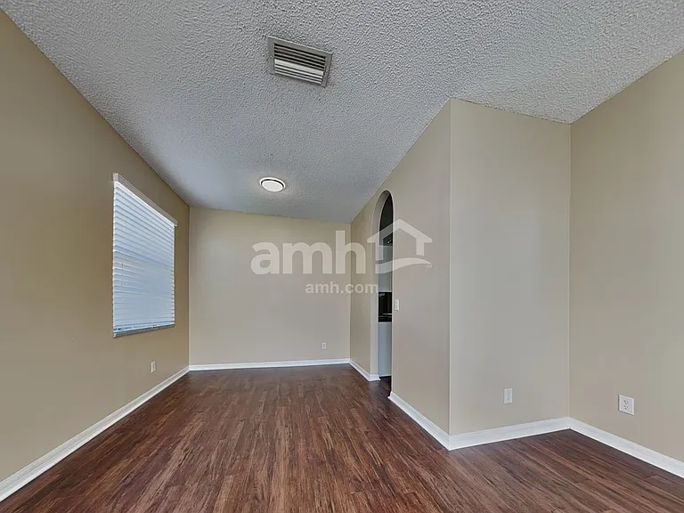 10430 Beneva Dr — Photo 4