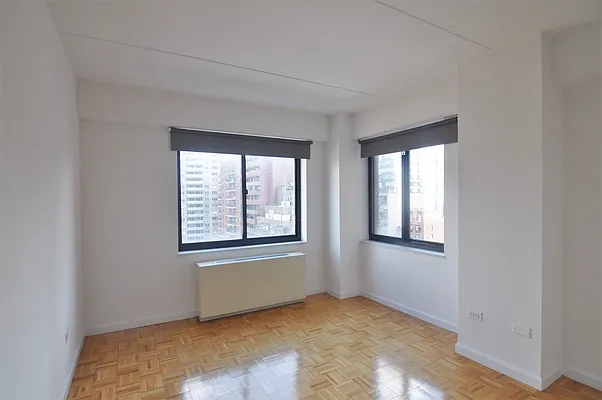 Rented by BLU Real Estate | media 17