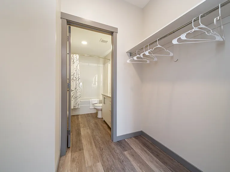 730 Tamarack Way NW — Photo 8