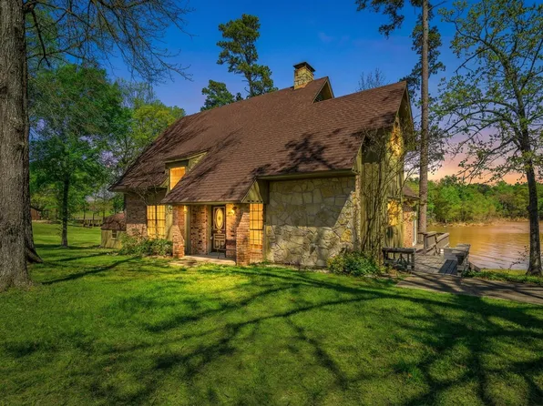 343 County Road 2938 N, Pittsburg, TX 75686