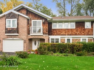 1710 W Oakton St, Arlington Heights, IL 60004