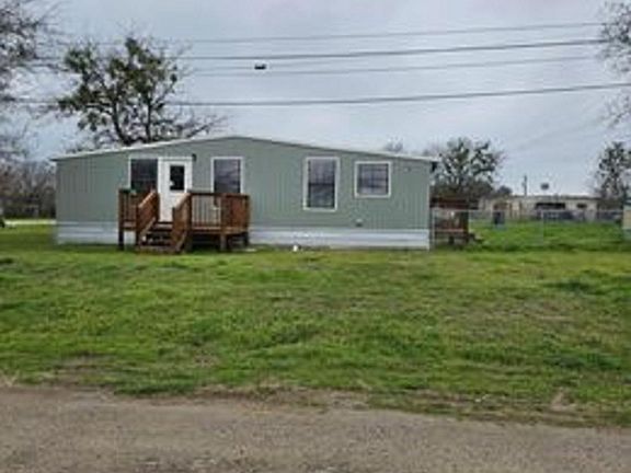 3rd image of 416 Avenue E