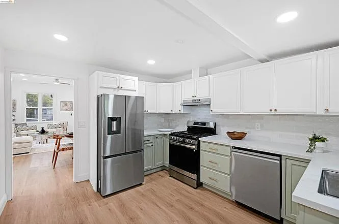 1812 Woolsey St — Photo 14