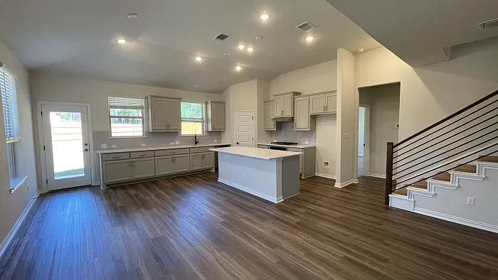 2632 Lost Woods Bnd — Photo 3