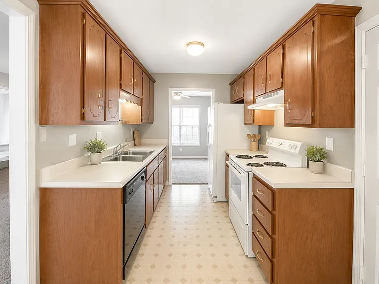635 Ashley Oaks Dr — Photo 6