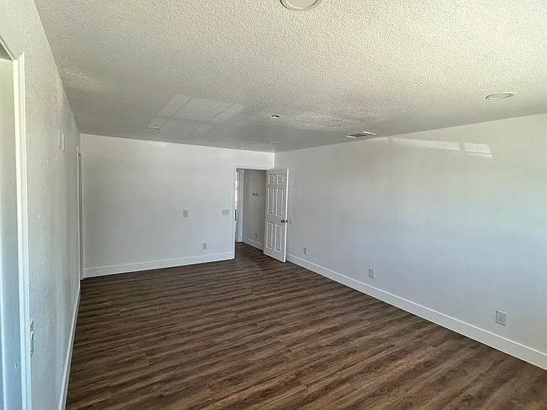 15150 Dakota Rd — Photo 18