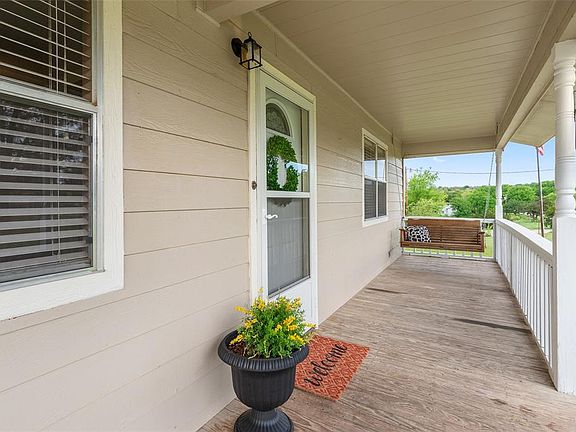 3rd image of 4796 Cedar Hill Dr