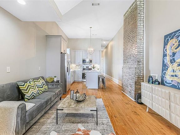 4th image of 1828 Saint Philip St #26
