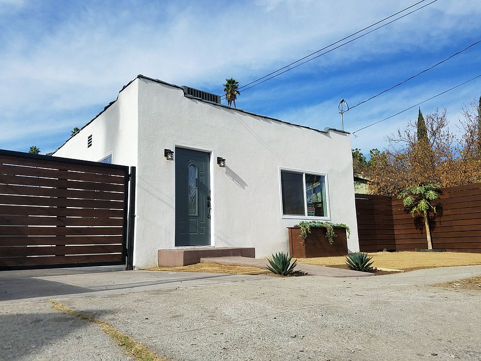 1st image of 3525 Portola Ave