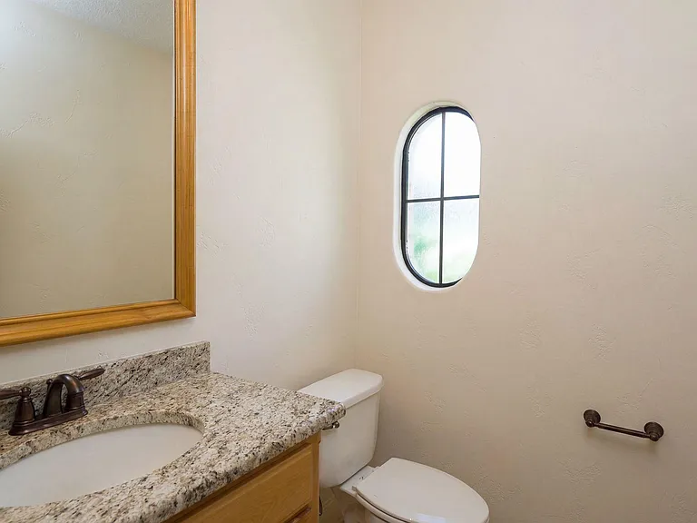 104 Cedar Glen Cv — Photo 19