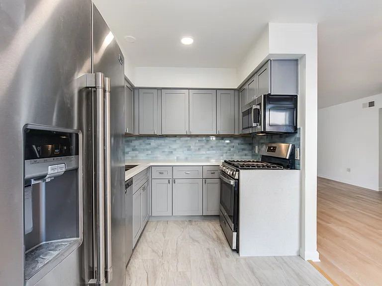 4950 N Miller Rd #116 — Photo 36