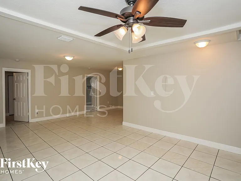 1155 NW 127th St — Photo 3