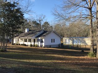 19525 Hidden Cove Rd, Andalusia, AL 36421