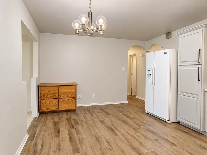 3 bed, 1.5 bath, 1428 sqft, $1,950 — Photo 4
