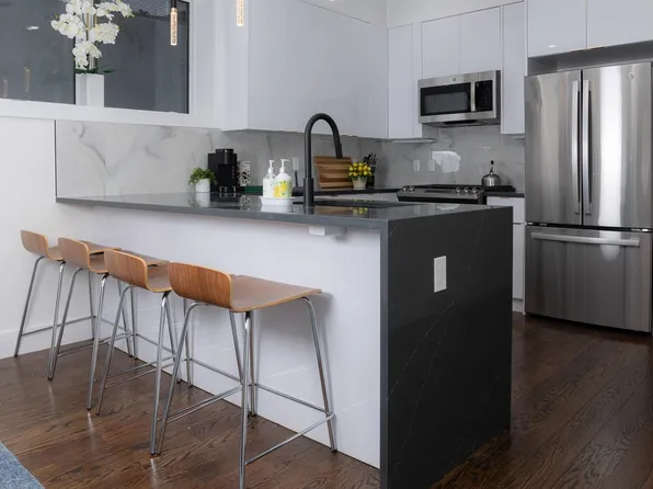 39 Boyd Avenue image 4 of 29