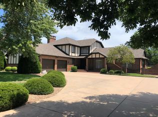 2510 Canterbury Ln, Great Bend, KS 67530