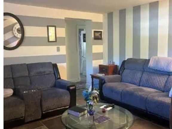 4th image of 797 E Market St APT 6