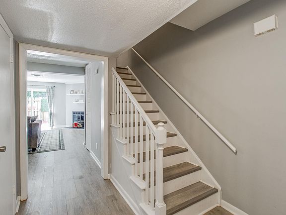 5th image of 308 Percival Rd APT 1101