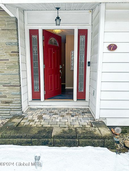 3rd image of 7 Walnut Lane E
