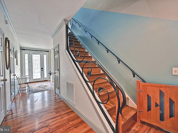 5th image of 31765 Hickory Manor Rd