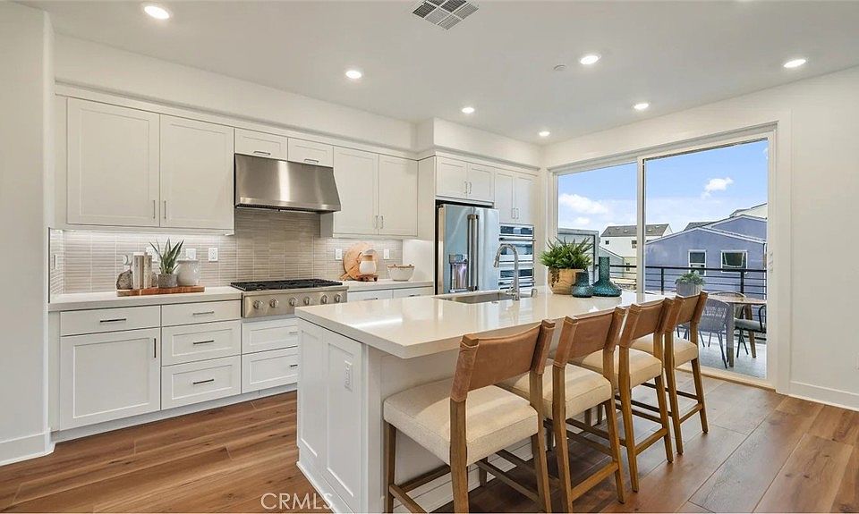 1st image of 1829 Lychee St