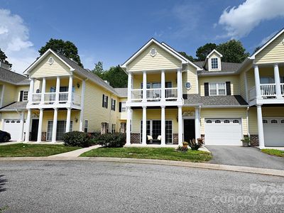 1384 21st Ave NE, Hickory, NC, 28601