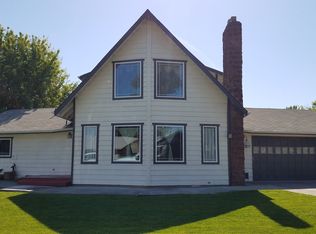805 SW Mount Adams Ave, Boardman, OR 97818