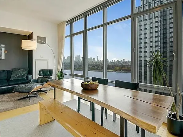 1 North Pier, Brooklyn, NY 11249