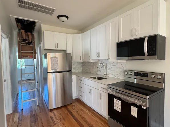 109 Saint Johns Ave Floor 2, Staten Island, NY 10305