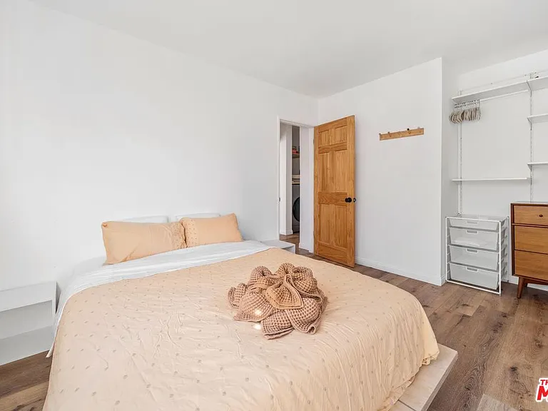 4855 Seldner Ave — Photo 14