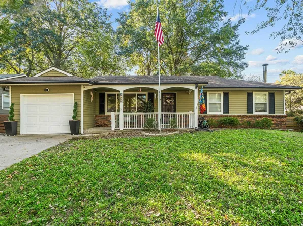 1619 E 18th St, Lawrence, KS 66044